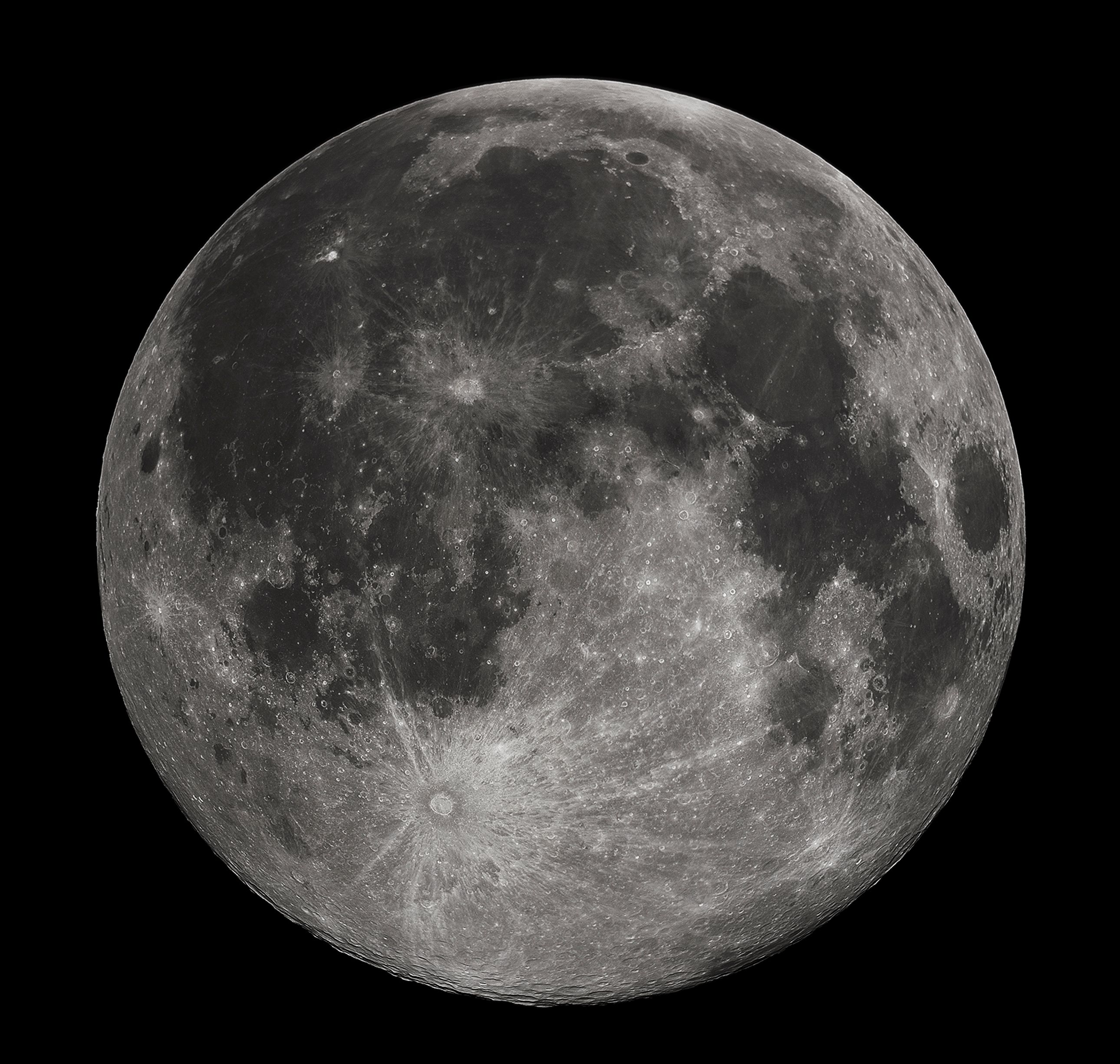 Luna piena: fotografia illustrativa del soggetto del sogno.